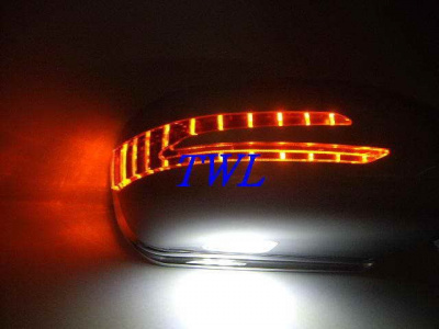 Mercedes W208 CLK корпуса боковых зеркал черные, со светодиодными поворотниками и подсветкой Welcome, хромированная рамка, комплект 2 шт.